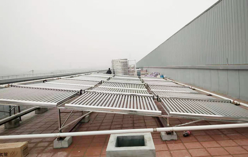 華鼎中央廚房空氣能熱水工程
